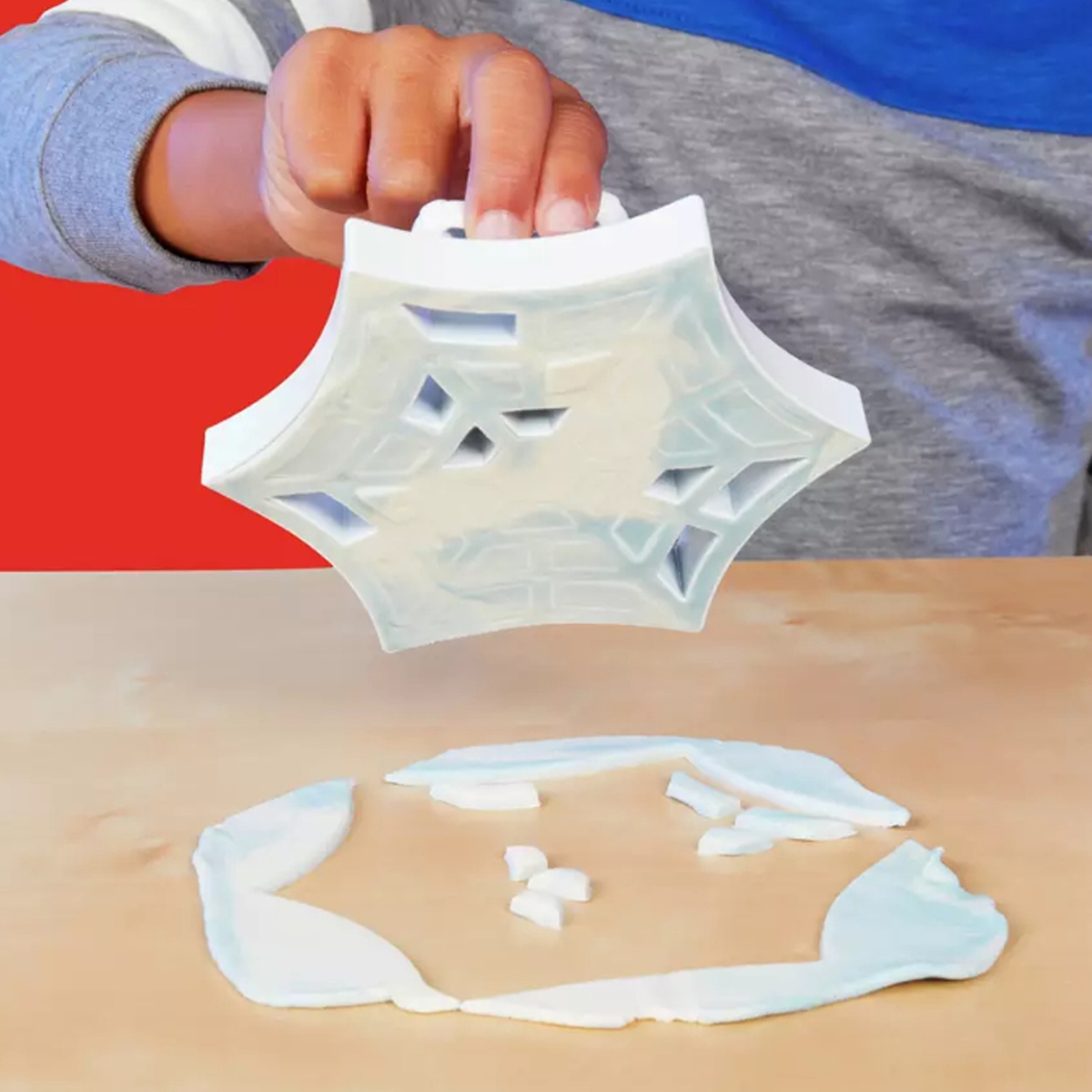 Hasbro Play-Doh Spiderman Launch And Slice Battle Action Figure Set Unisex, 5-7 Years