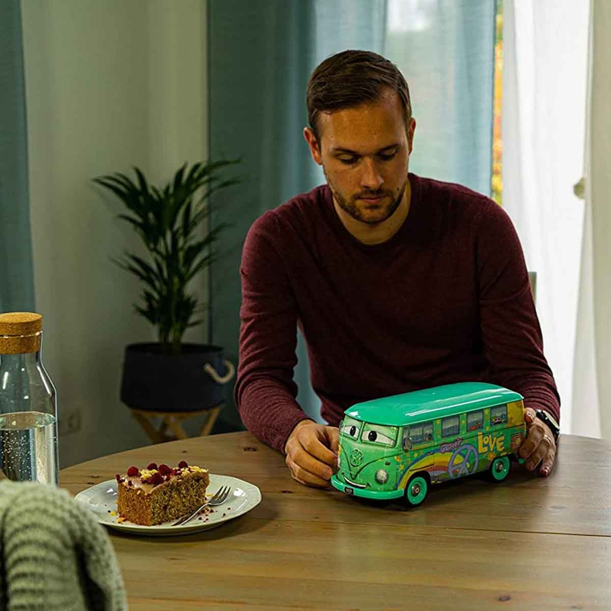 Ravensburger Volkswagen Bus T1 Pixar Cars 3D Puzzle Unisex, 8-10 Years