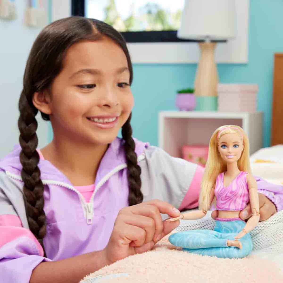 Barbie Made to Move Blonde Doll Girls, 3-4 Years