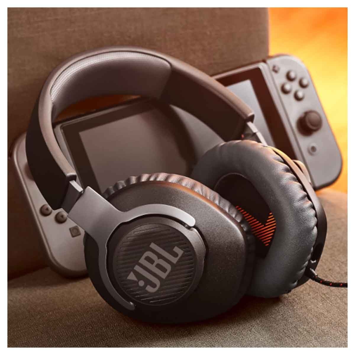JBL Black Quantum 100 Wired Over-Ear Headphone