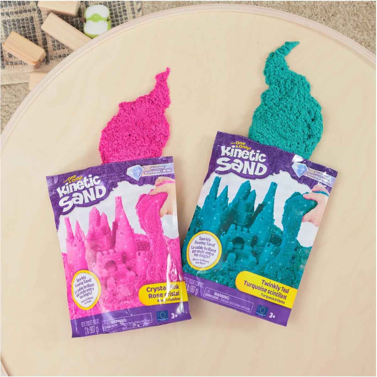 Kinetic Sand Twinkly Teal 2lb All-Natural Shimmering Play Sand Unisex, 3-4 Years