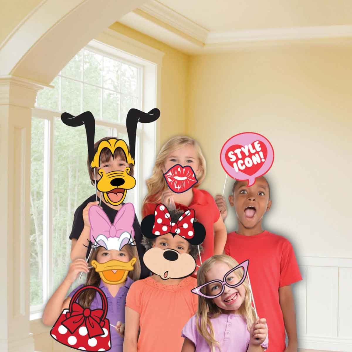Minnie Mouse 12-Piece Photo Booth Kit