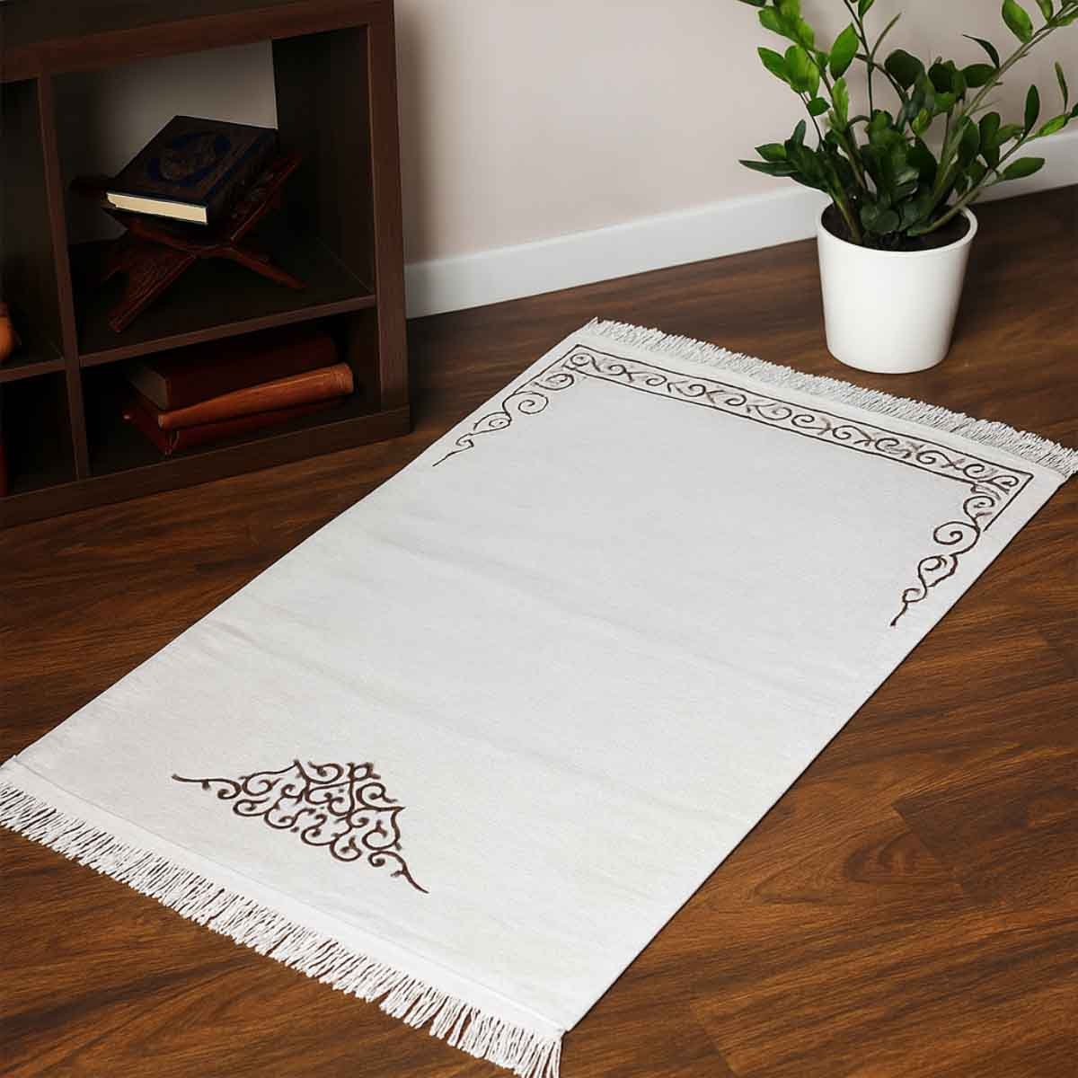 Sundus Off-White Salam Prayer Mat