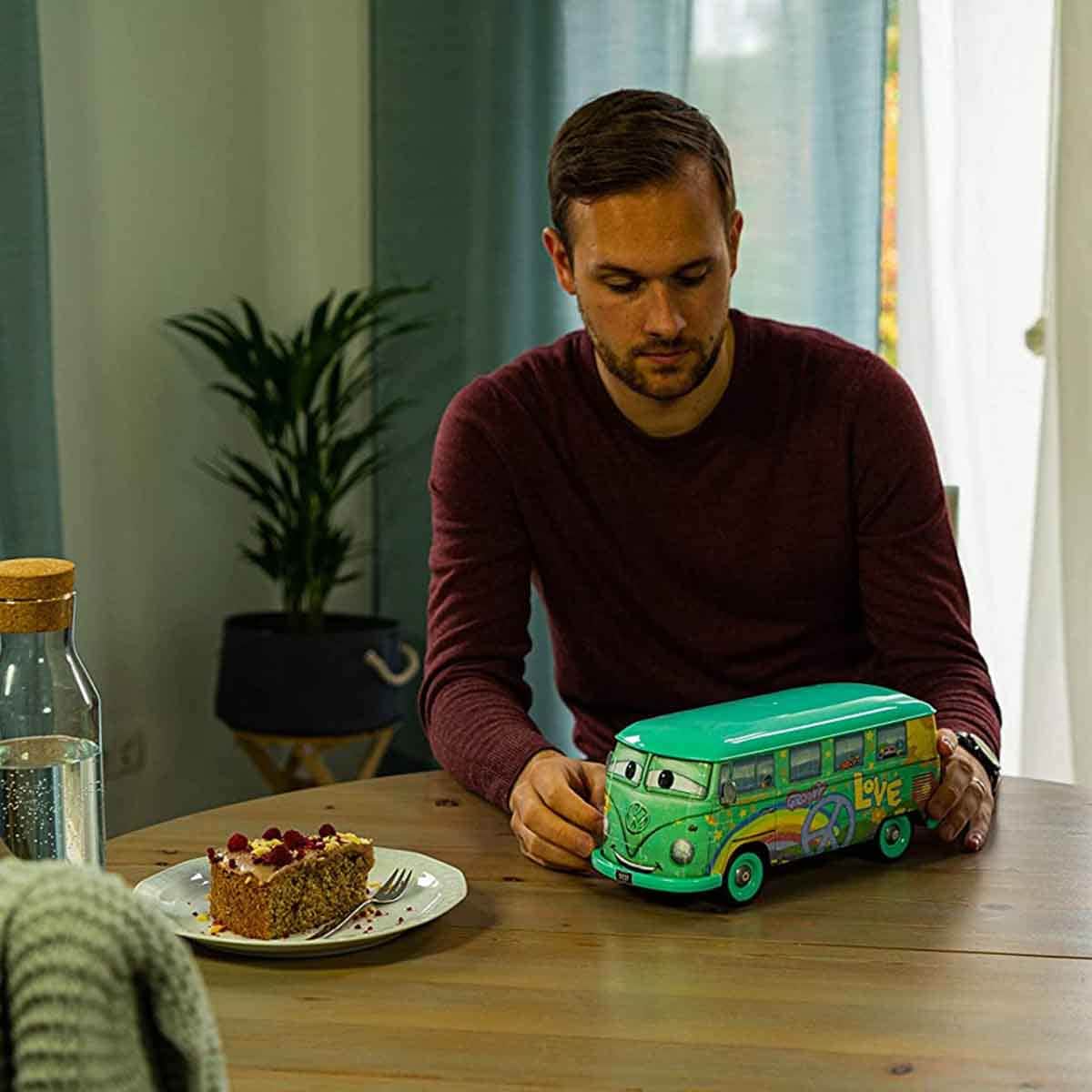 Ravensburger Volkswagen Bus T1 Pixar Cars 3D Puzzle Unisex, 8-10 Years