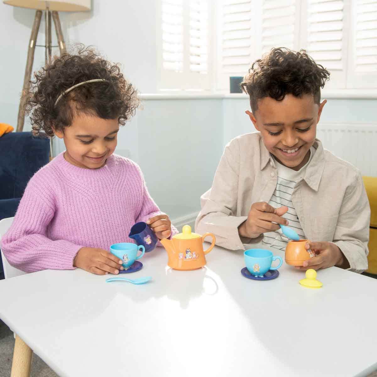 Bluey Tea Set Case Unisex, 3-4 Years