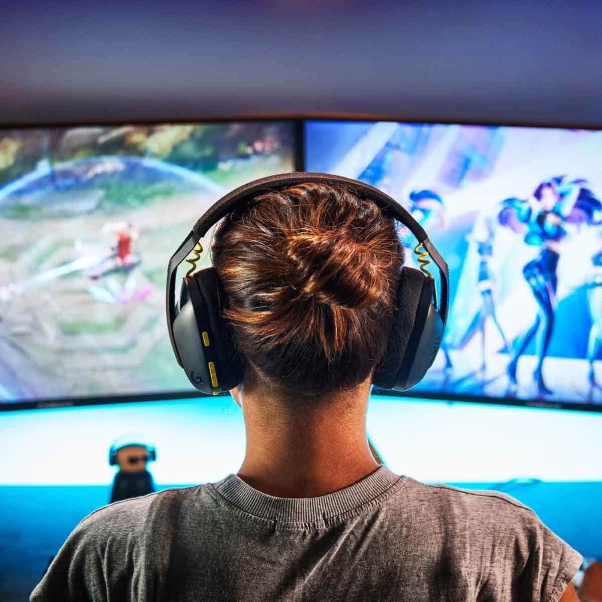 Logitech Black G435 Wireless Gaming Headset