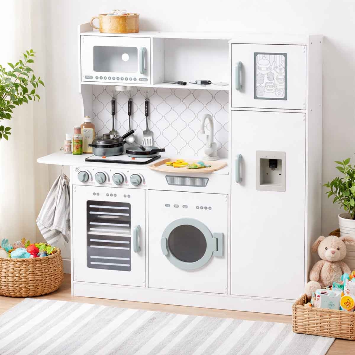 كيكبيبي طقم لعب مطبخ خشبي مضيء بمحاكاة الطهي وأصوات الماء للبنات، من 5 إلى 7 سنوات