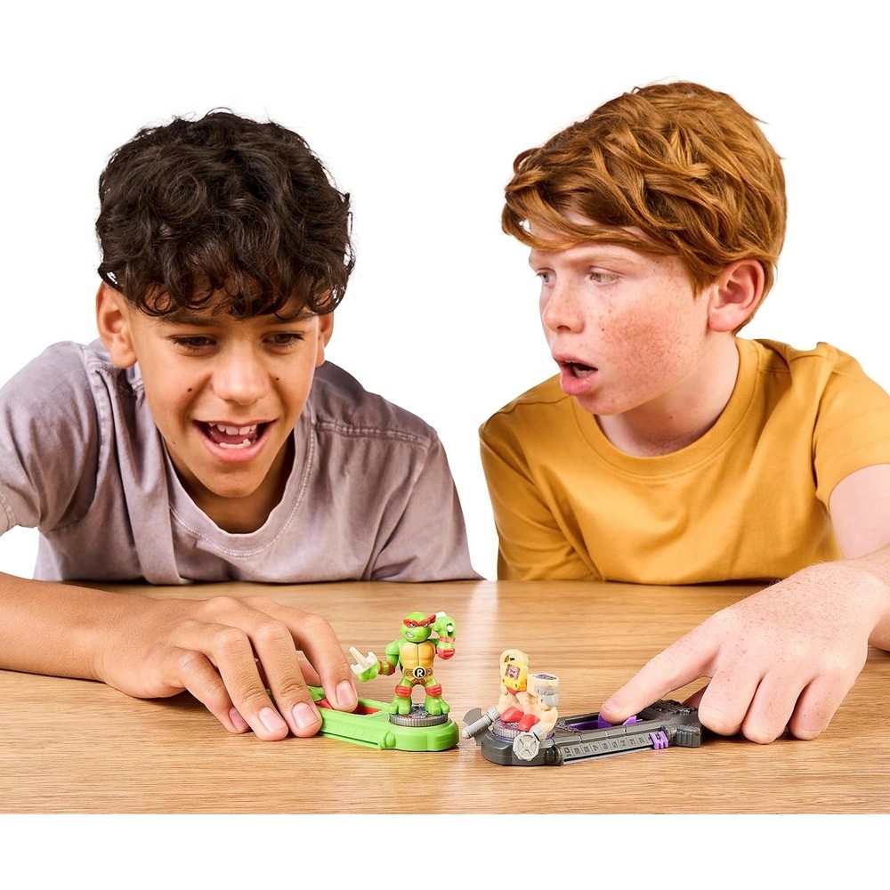 Akedo Raphael vs Kraang Action Figure Playset Unisex, 5-7 Years