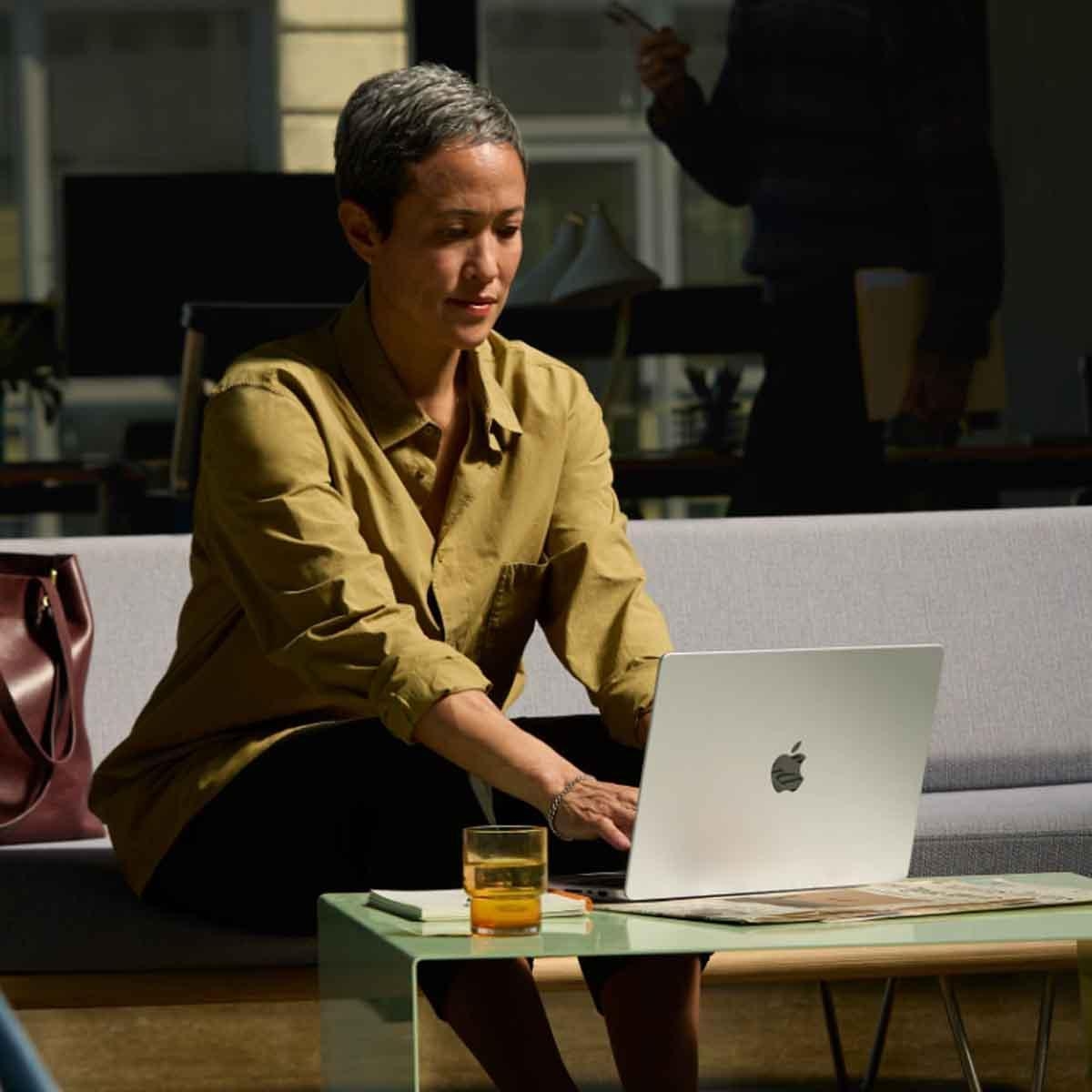 Apple MacBook Pro M5 with 10‑Core CPU & 10‑Core GPU