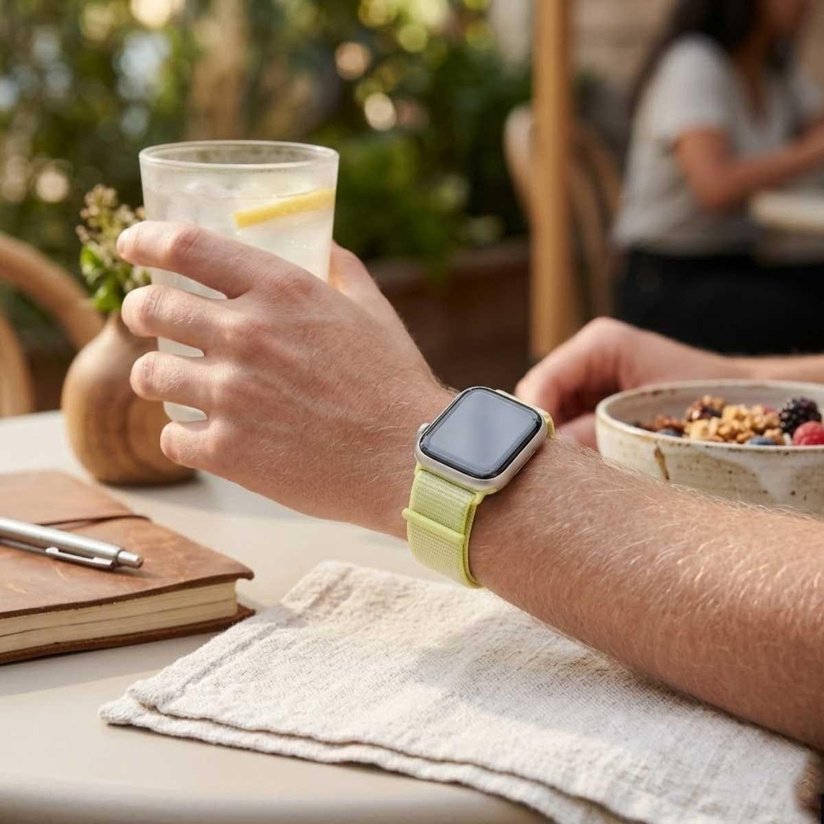 ابل 40mm اصفر نيون سوار سبورت لوب - مقاس واحد