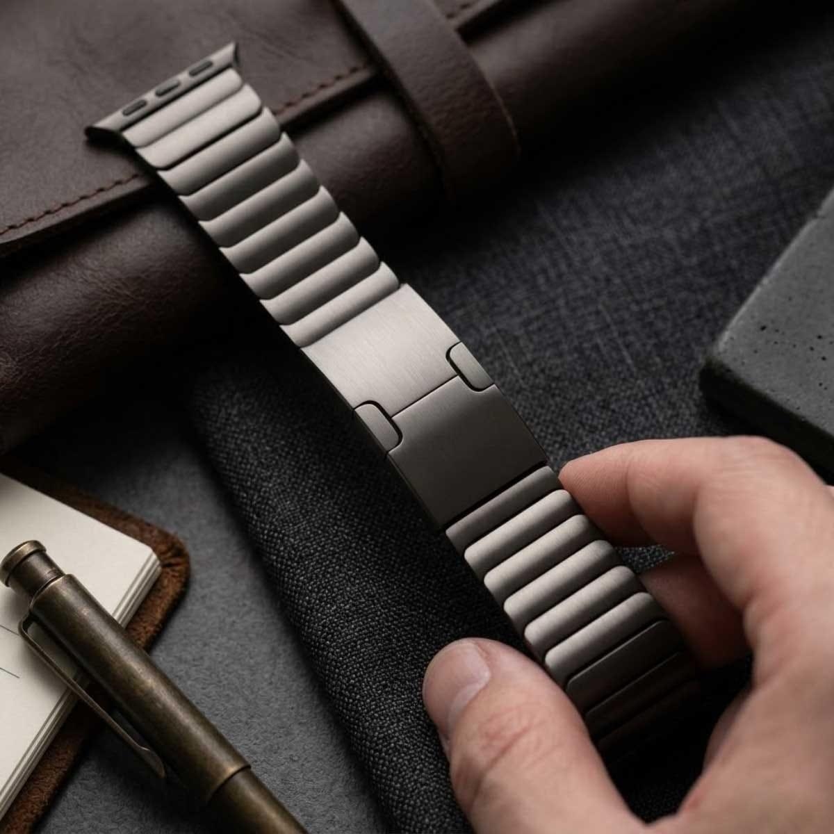 ابل سوار لينك براسليت