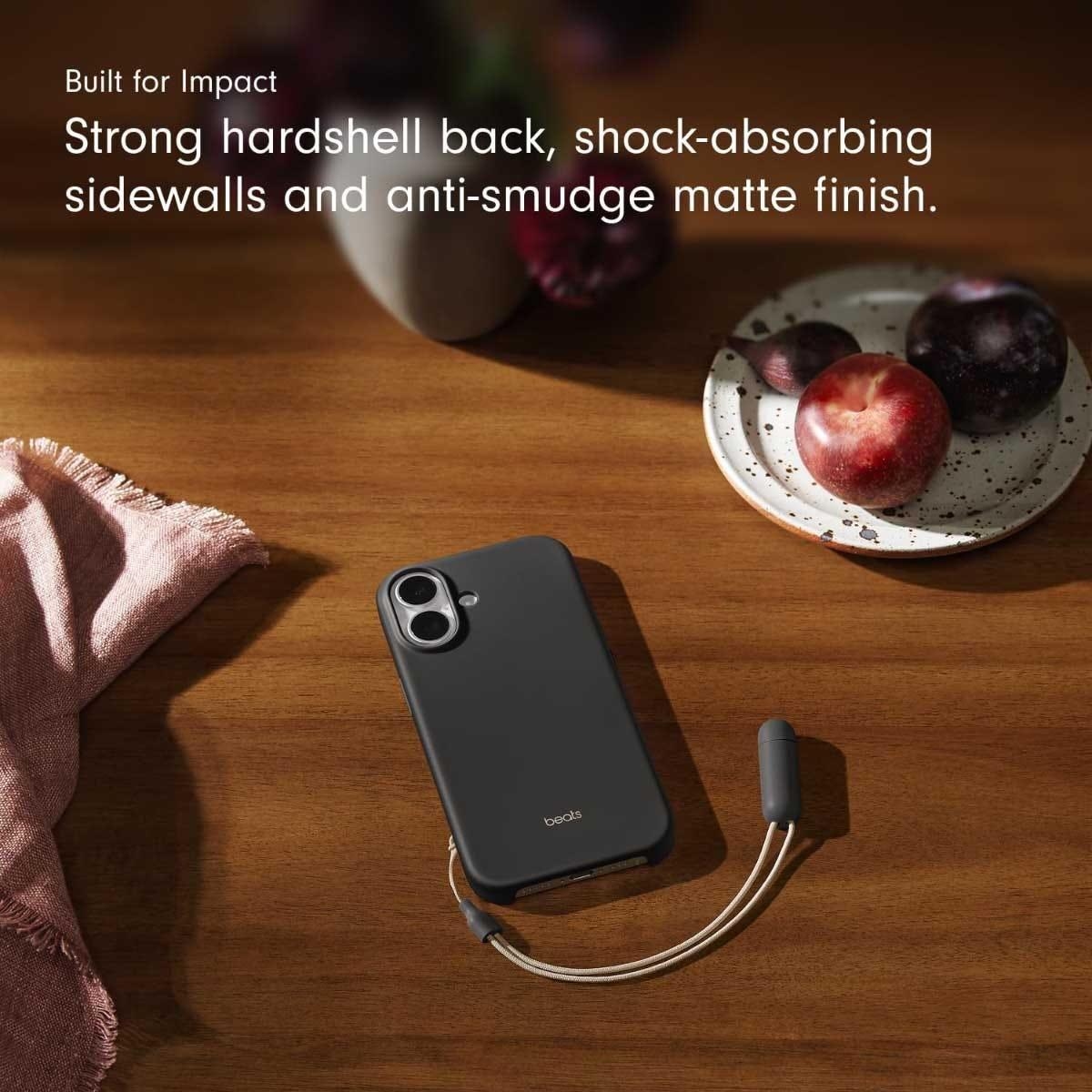 بيتس غطاء مع حامل وMagSafe وتحكم بالكاميرا لآيفون 17 - رمادي غرانيت