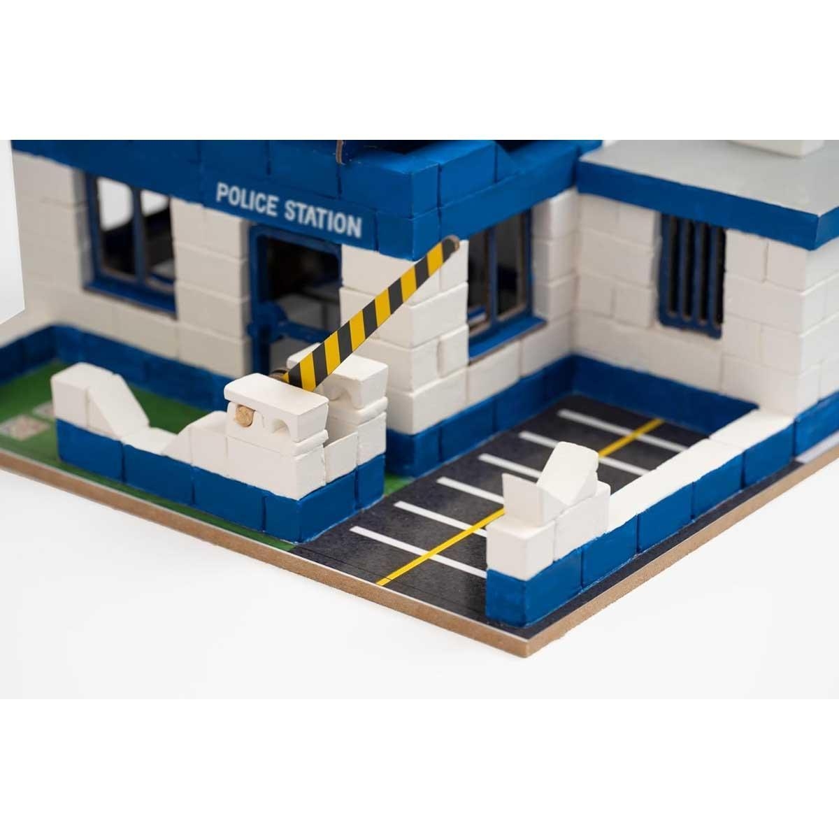 بيلدتس طقم بناء مركز شرطة للجنسين، 8-10 سنوات