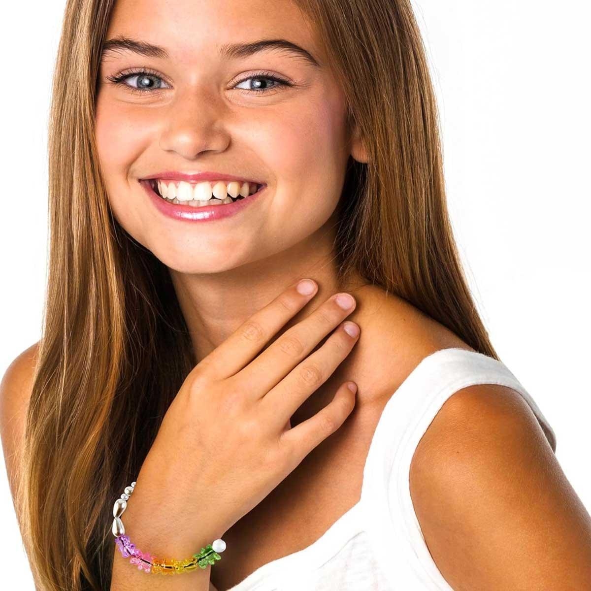 كرايولا كرييشنز مجموعة مختبر الخرز بغطاء قابل للطي للبنات، 8-10 سنوات