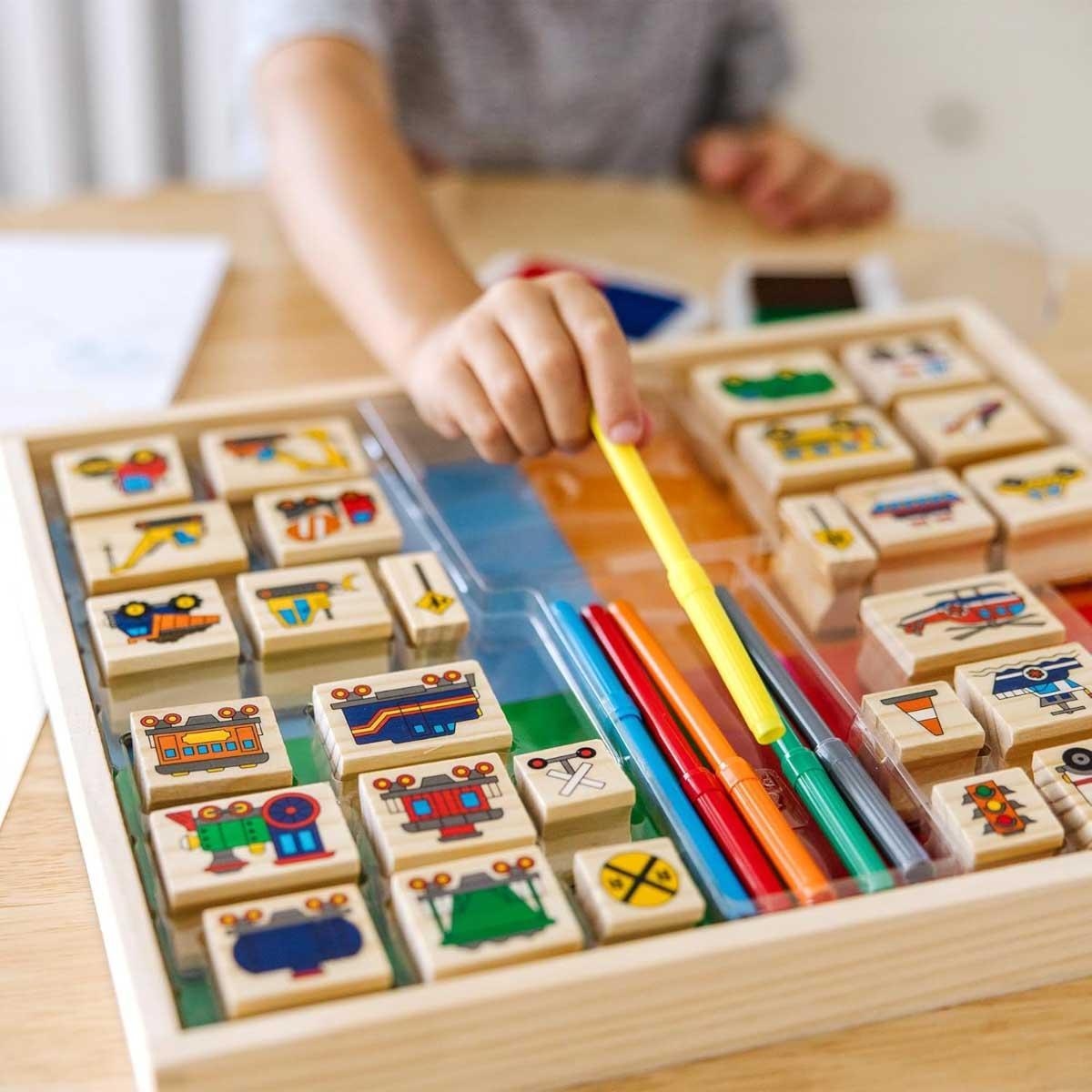 Melissa & Doug Deluxe Vehicles Wooden Stamp & Coloring Set Unisex, 3-4 Years