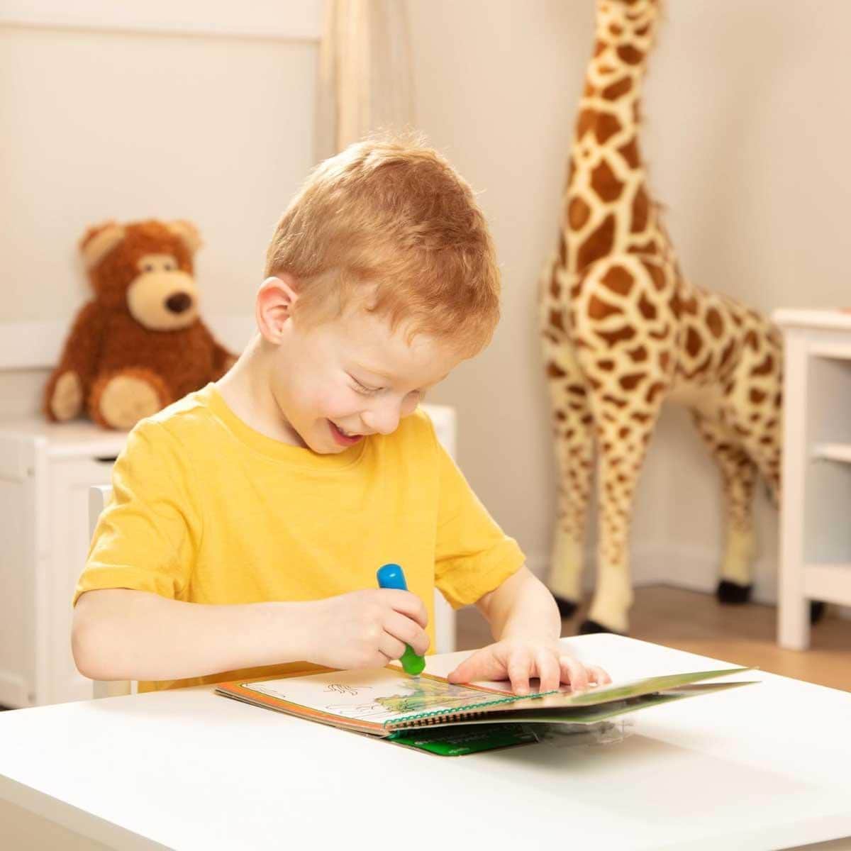 Melissa & Doug Jungle Reusable Water-Reveal Coloring Activity Pad Travel Toy Unisex, 3-4 Years