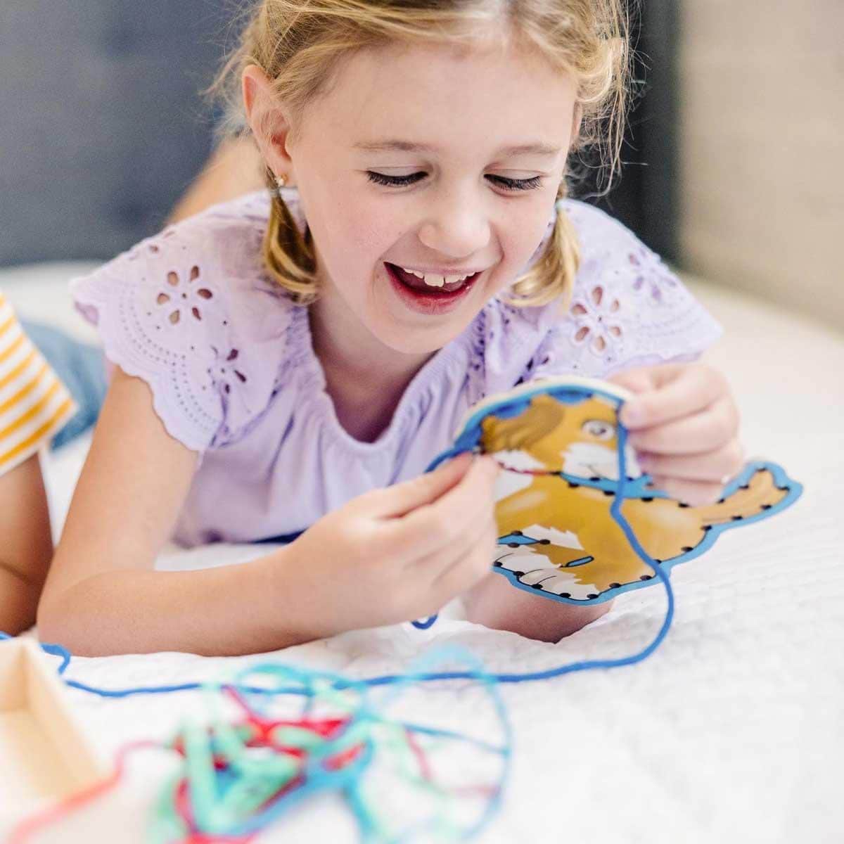 Melissa & Doug Pets Lace & Trace Activity Set Unisex, 3-4 Years