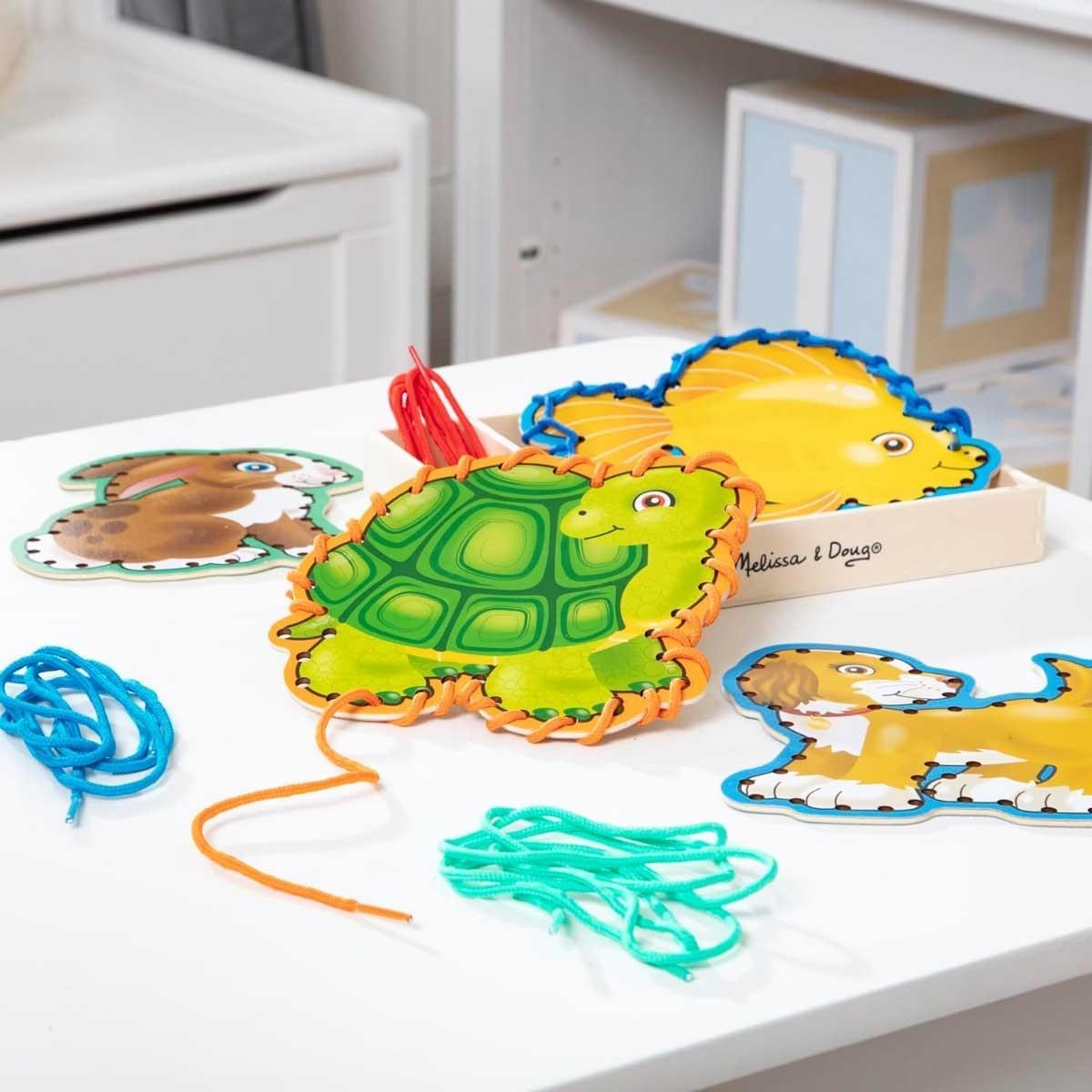 Melissa & Doug Pets Lace & Trace Activity Set Unisex, 3-4 Years