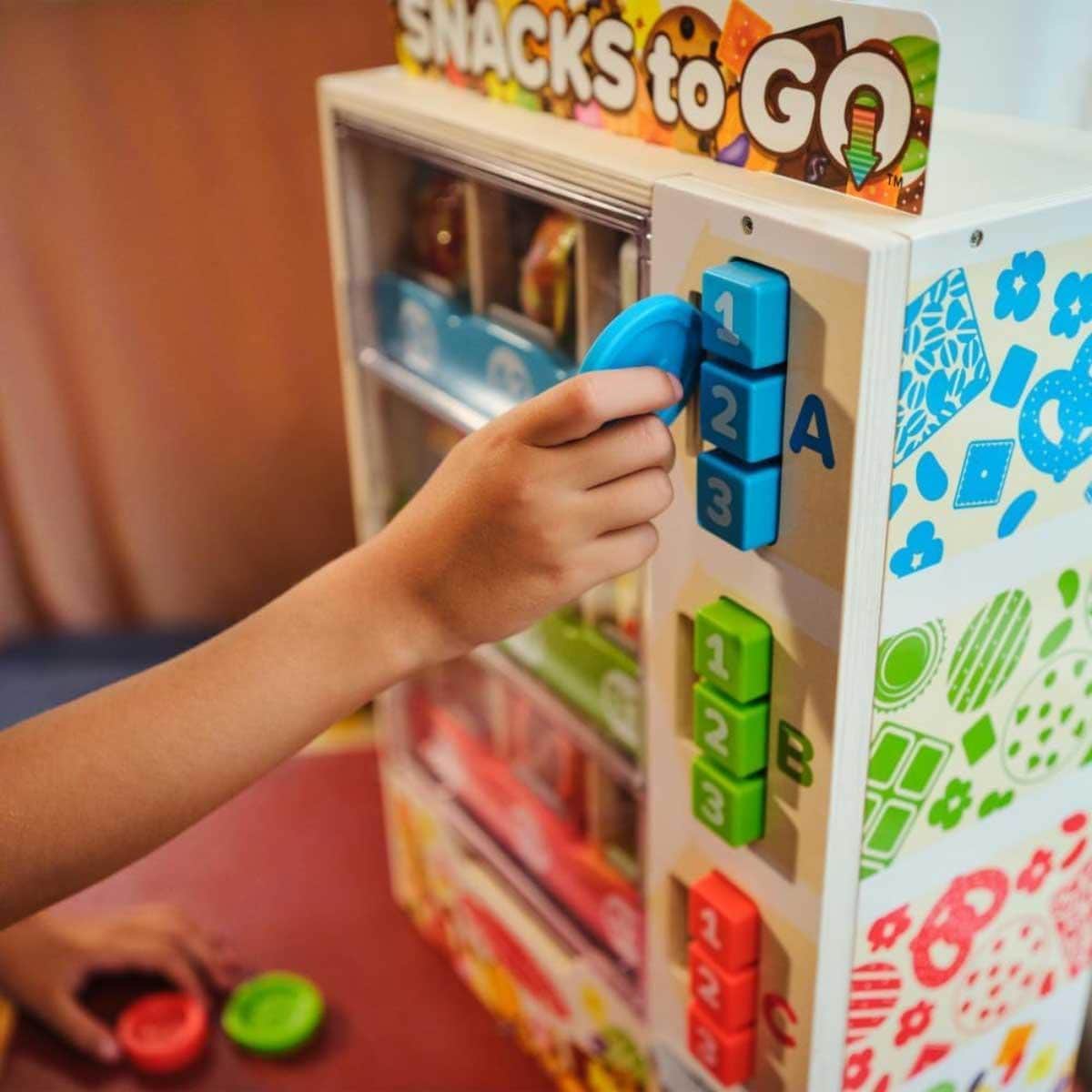 Melissa & Doug Sort Stock & Select Wooden Vending Machine Playset Unisex, 3-4 Years