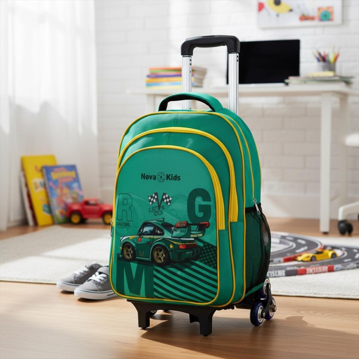 حقيبة مدرسية للأطفال من نوفا مقاس 16 بوصة بتصميم سباق سيارات مع عربة