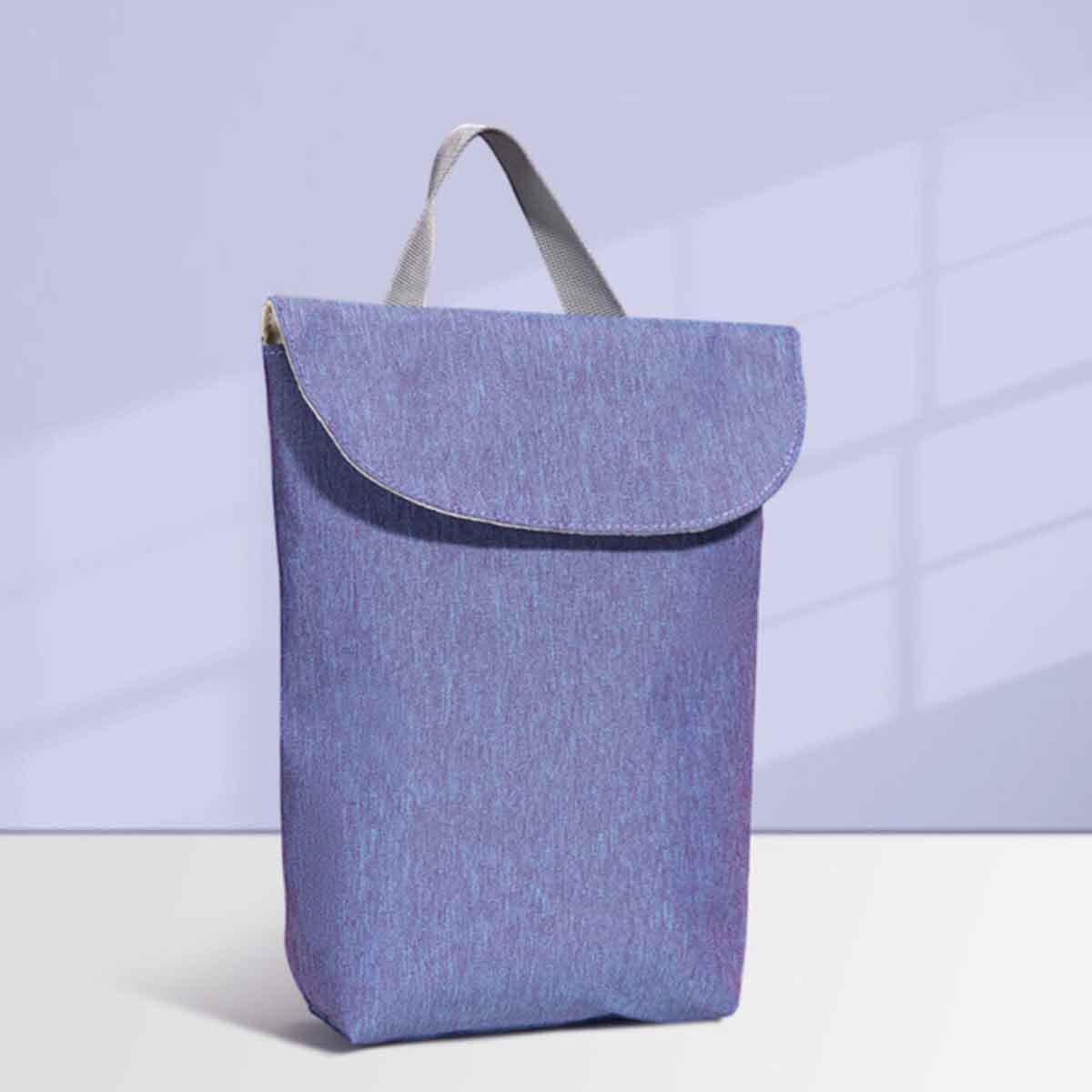 حقيبة تنظيم حفاضات صنڤينو باللون الأزرق الفاتح