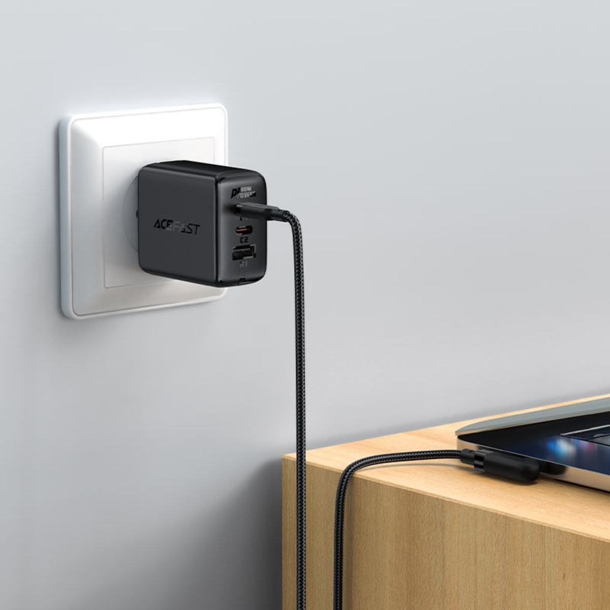 ايسفاست C5-03 كابل USB-C إلى USB-C بزاوية قائمة وقدرة 100W