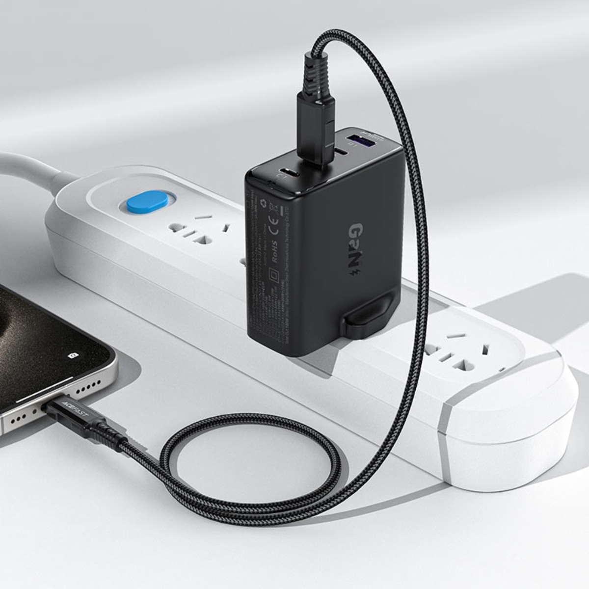 ايسفاست A97 شاحن حائط بتقنية نيتريد الغاليوم بقدرة 100W و4 منافذ 3C1A (المملكة المتحدة)
