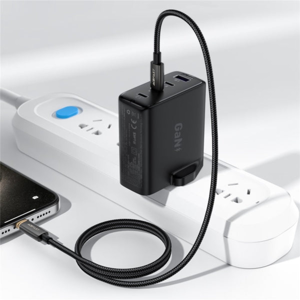 ايسفاست C23-01 كابل USB-C إلى لايتنينج - أسود