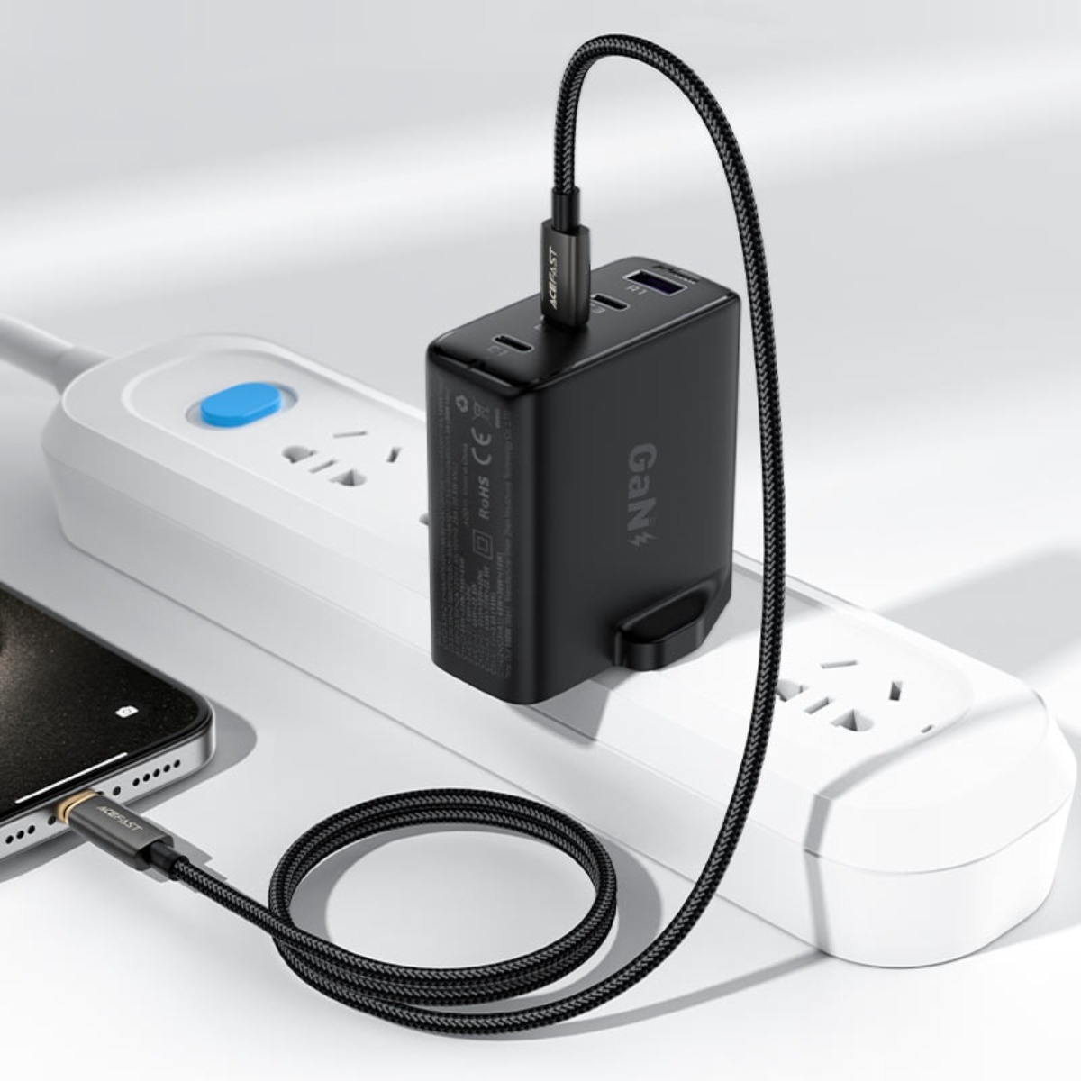 ايسفاست C23-03 كابل USB-C إلى USB-C بخاصية إيقاف الطاقة الذكي - أسود