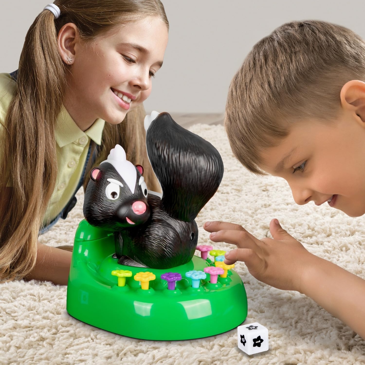 Ambassador Skunked! Playset Unisex, 5-7 Years