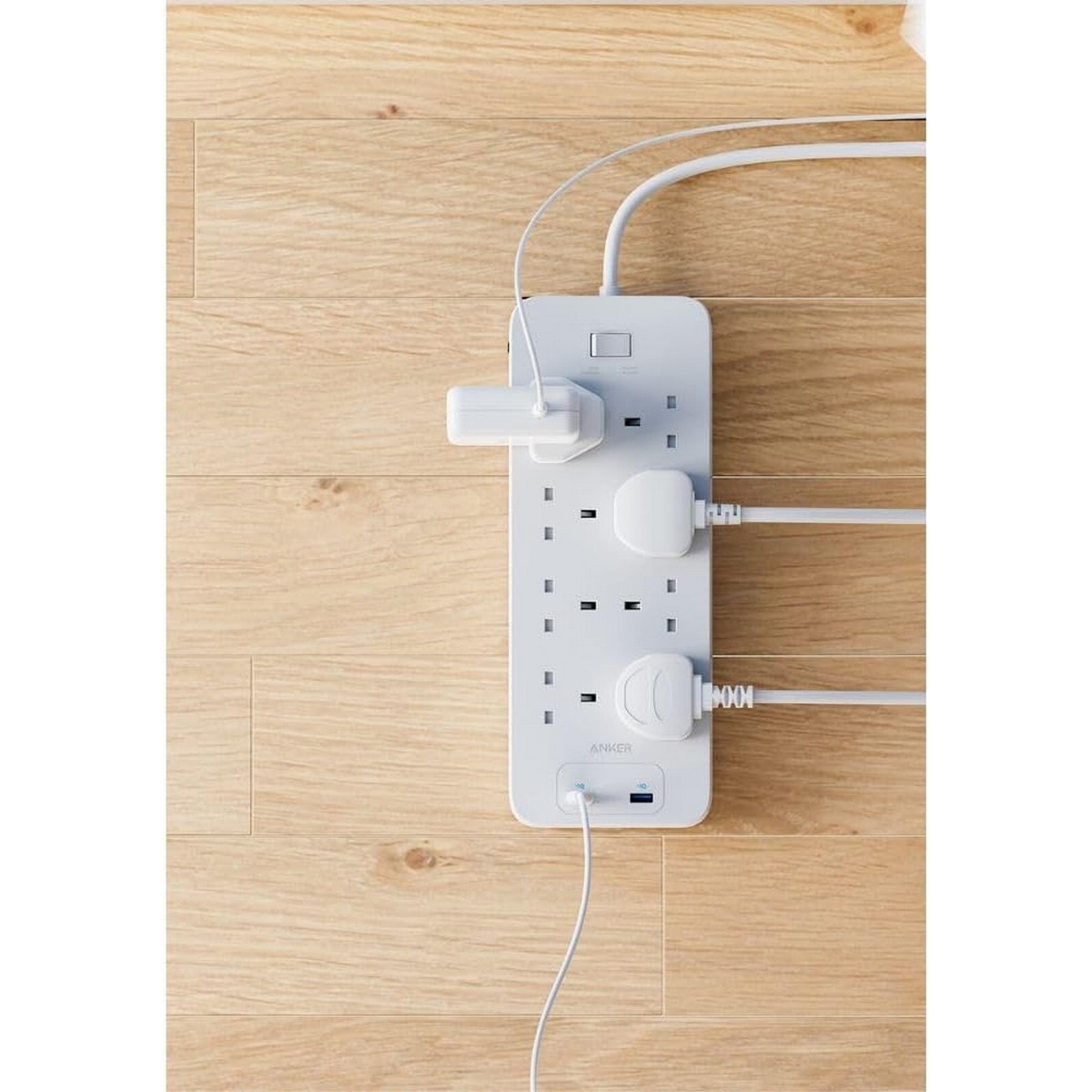 أنكر مشترك كهربائي 342 USB بقدرة 12 واط مع حماية من زيادة التيار ومنفذي USB و8 مخارج AC بطول 1.8 متر