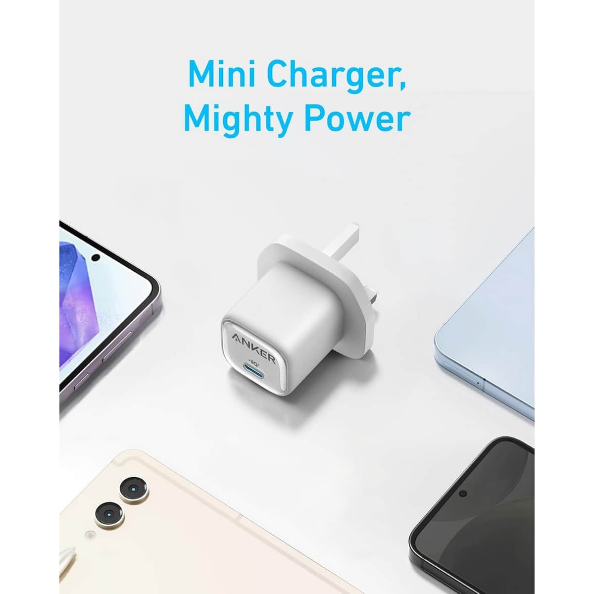أنكر أبيض شاحن حائط USB-C مدمج بقدرة 25 واط مع مجموعة كابل USB-C