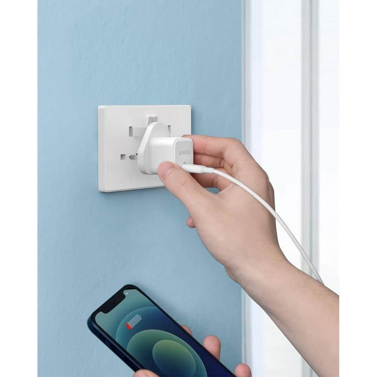 أنكر أبيض شاحن حائط PowerPort III USB-C بقدرة 20 واط مع كابل USB-C إلى لايتنينج بطول 3 قدم