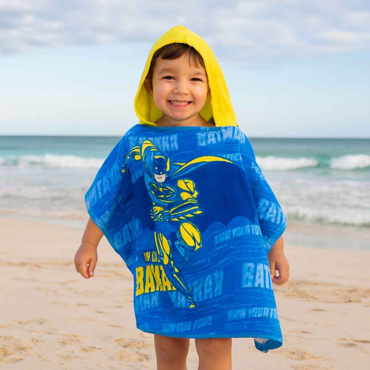 باتمان منشفة أطفال بقلنسوة ناعمة وماصة من قطن 100% باللون الأزرق للأولاد من عمر 3-4 سنوات