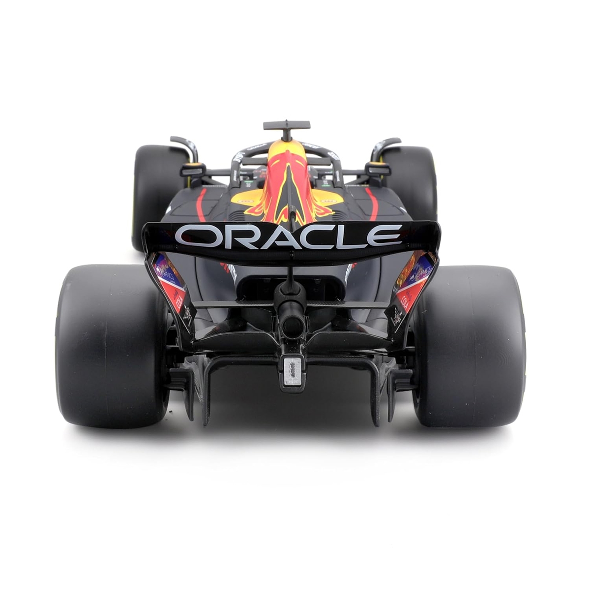 Bburago 1:18 Scale Oracle Red Bull Racing RB19 مع Max Verstappen Diecast Car للجنسين، 13+ سنة