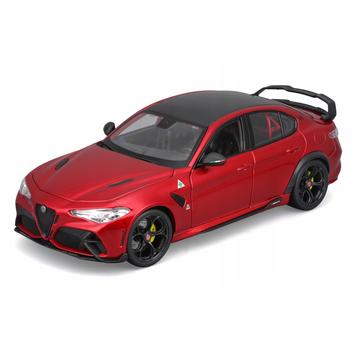 Bburago Alfa Romeo Giulia GTA 1:18 Scale Diecast Car Boys, 13+ Years