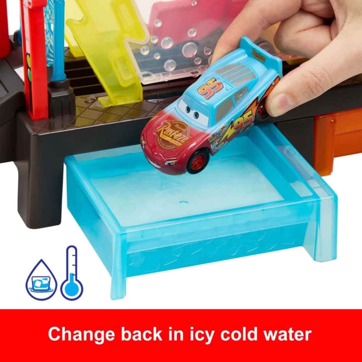 Bburago BRE Datsun 510 & Disney Pixar Cars Color Changers Car Wash Bundle Unisex, 5-7 Years