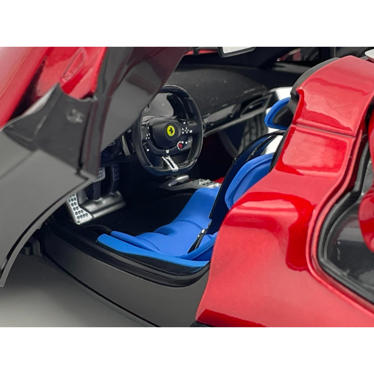 Bburago Daytona SP3 Open Top Ferrari Signature 1:18 Scale Diecast Car Boys, 13+ Years