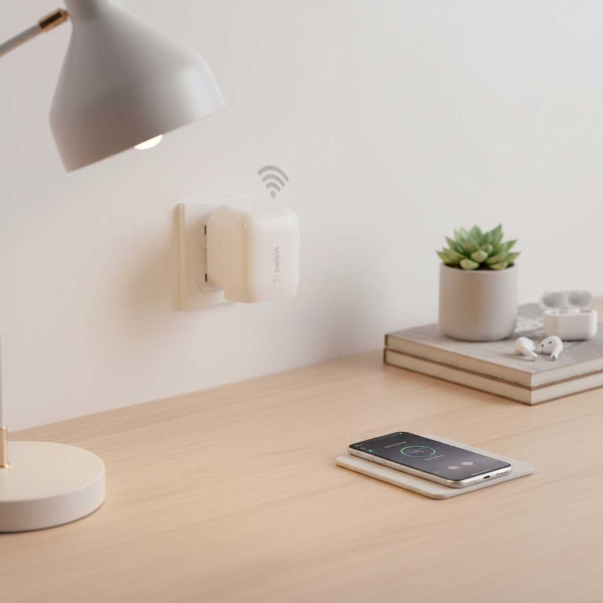 بيلكن أبيض بوست تشارج PD 20W شاحن حائط USB-C