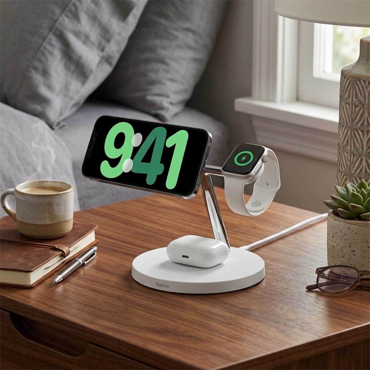 بيلكن حامل شحن لاسلكي MagSafe 3 في 1 بقدرة 15 واط