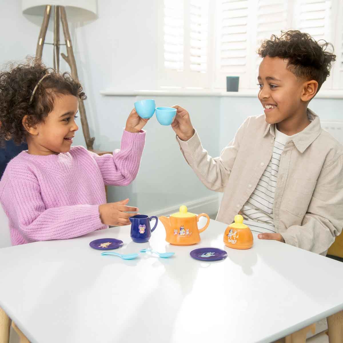 بلووي طقم شاي مع حقيبة حمل، للجنسين، من عمر 3 إلى 4 سنوات