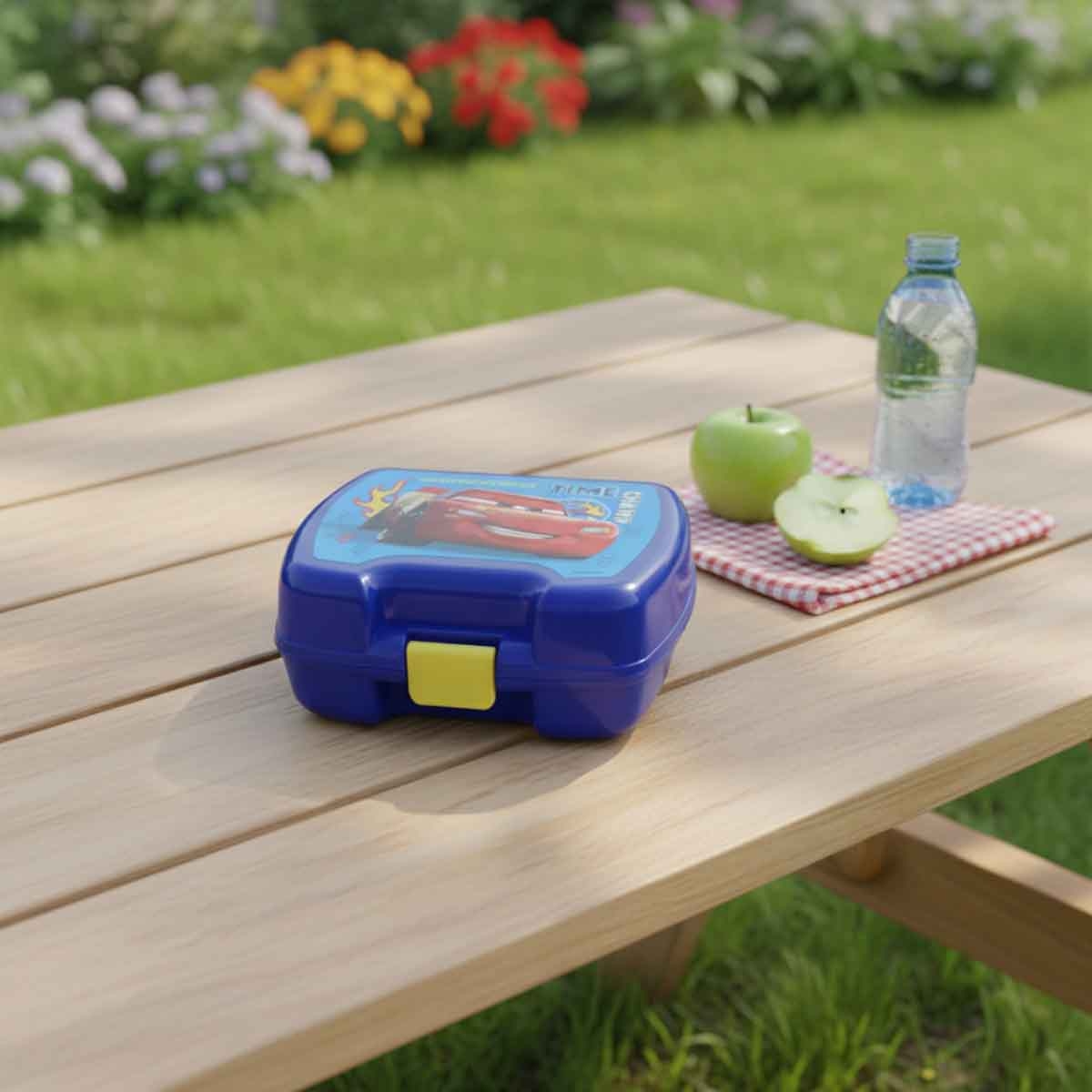 Cars Disney Lightweight & Kid-Friendly Lunch Box