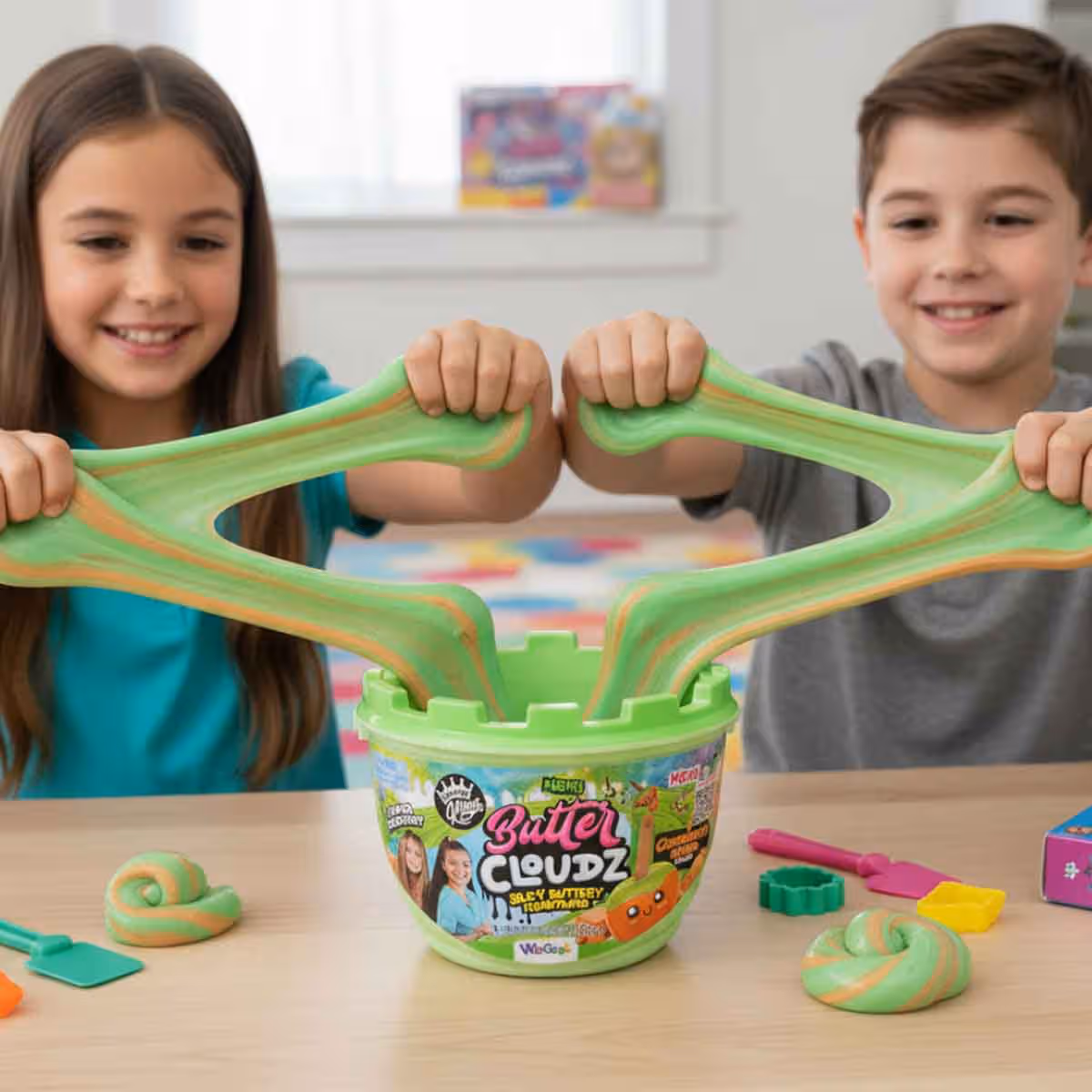 Compound Kings Butter Cloudz Swirls Large Caramel Apple Slime Unisex, 5-7 Years