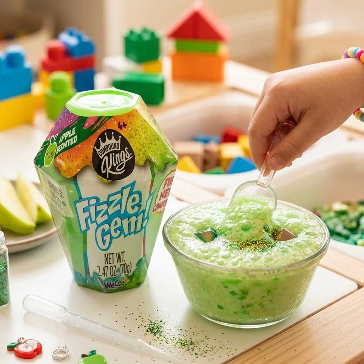 معجون تشكيل متنوع من كومباوند كينجز جرين فيزل جيم جار، مناسب للجنسين، من 5 إلى 7 سنوات