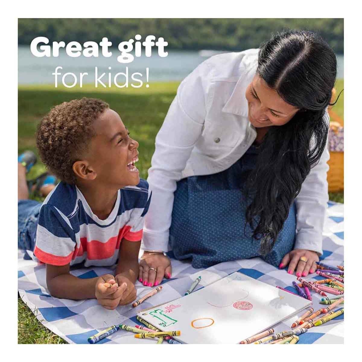 Crayola Classic & Triangular Crayons with Colouring Book & Colouring Pages Bundle Pack Unisex, 3-4 Years