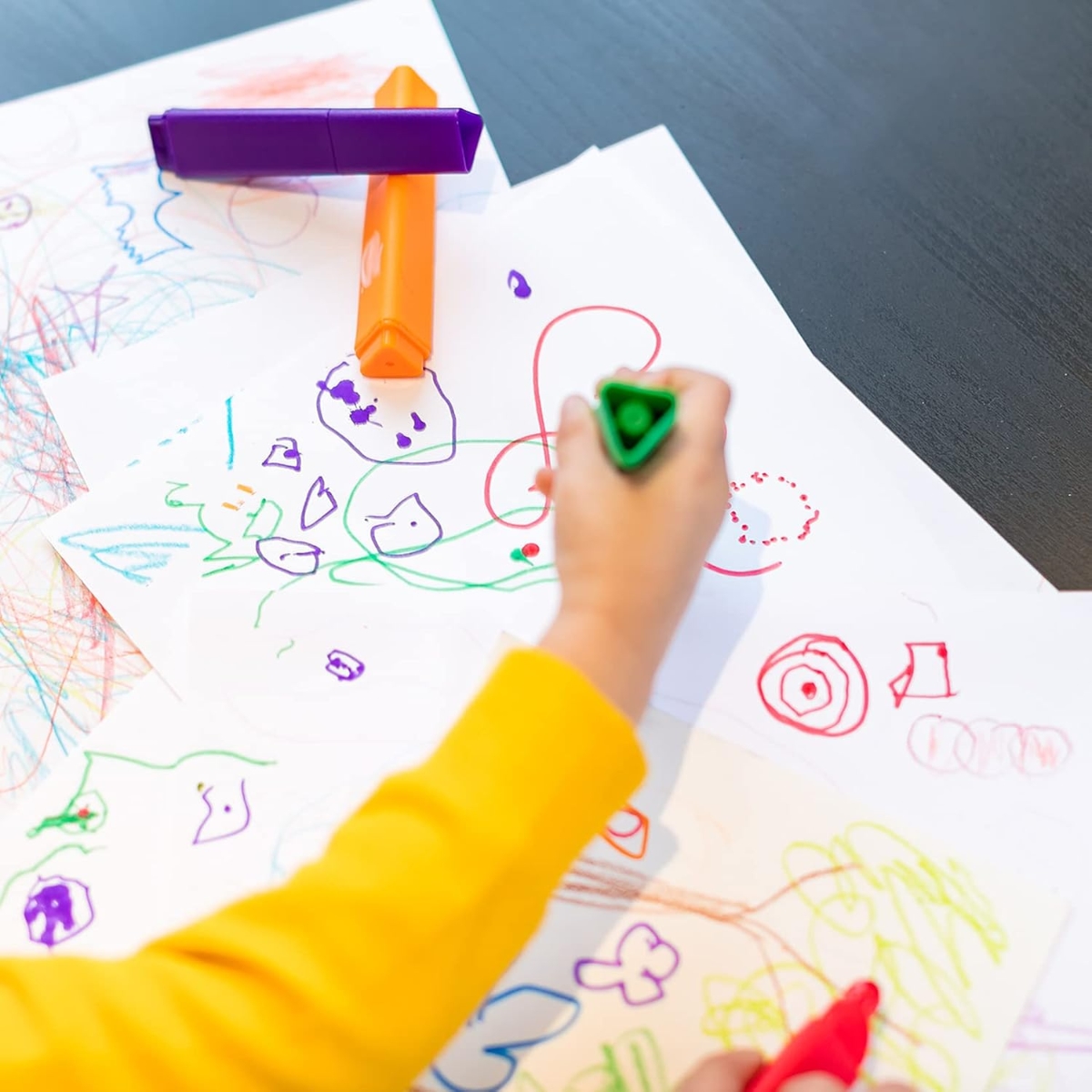 كرايولا أقلام تعليمية قابلة للغسل مع قبضة ثلاثية للأصابع للجنسين، 3-4 سنوات، مجموعة من 8