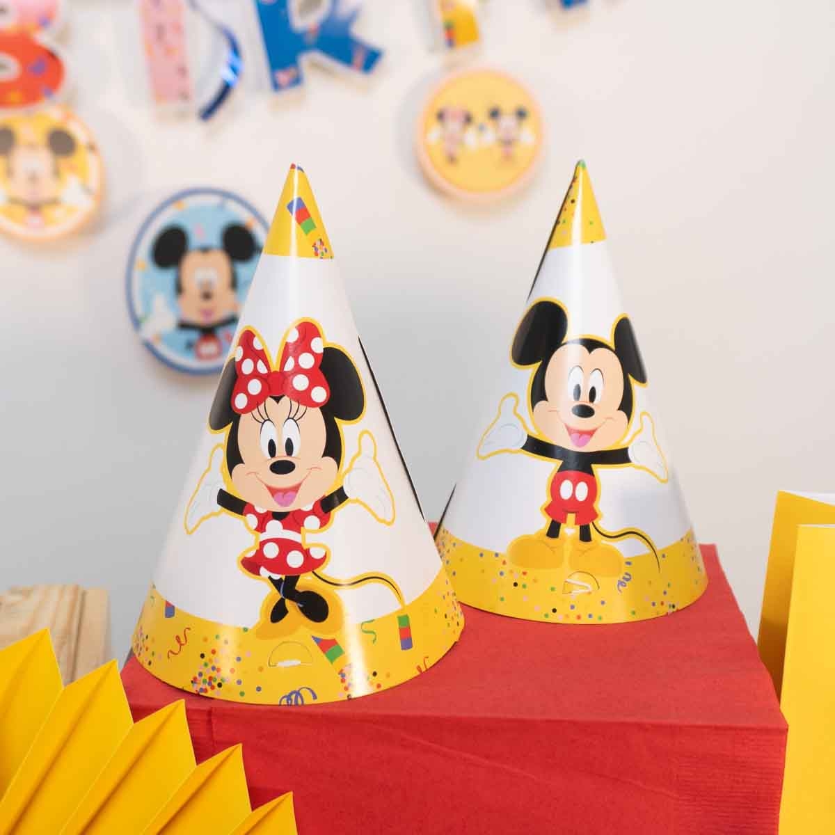 Disney 8-Piece Cute Celebration D100 Mickey & Minnie Hat Set
