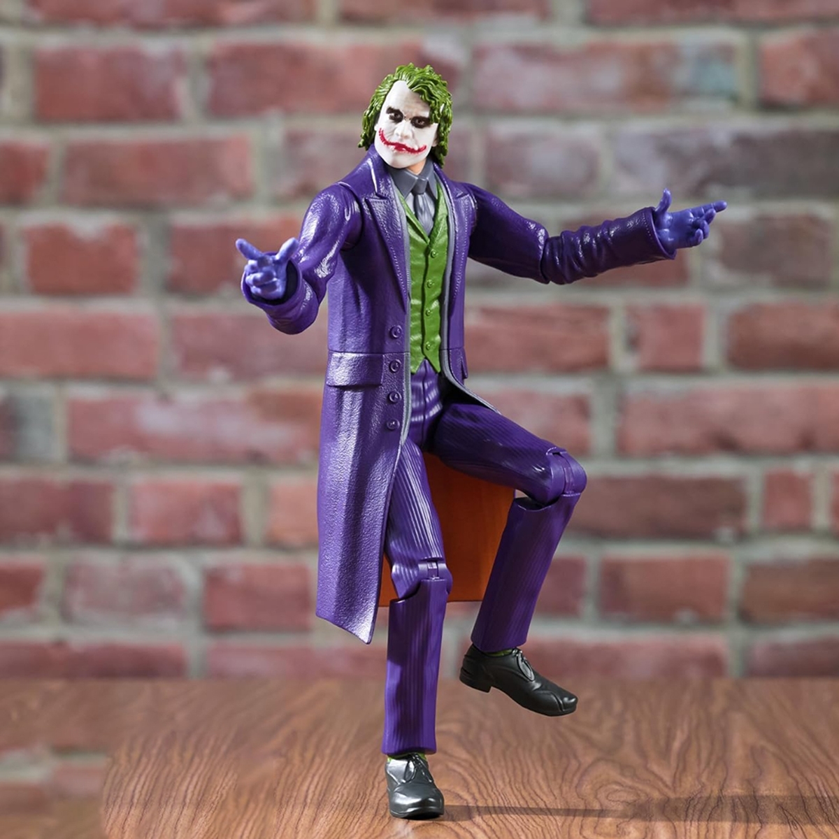 DC Comics 12″ The Dark Knight The Joker Action Figure Unisex, 3-4 Years