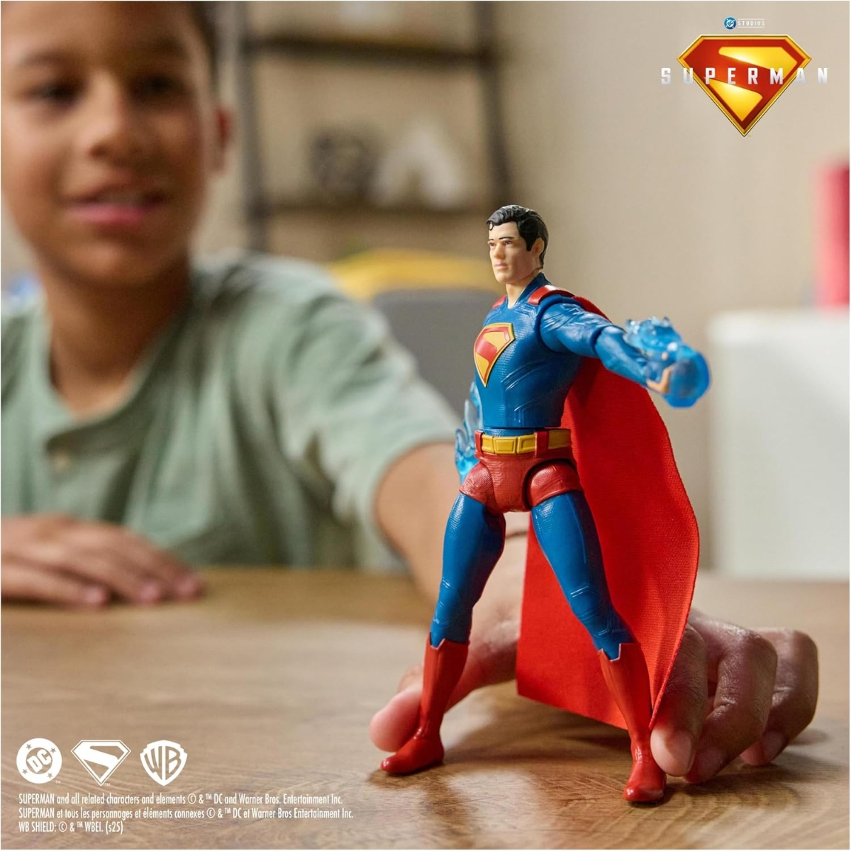 DC Comics 6" Epic Strike Superman Deluxe Action Figure Unisex, 5-7 Years