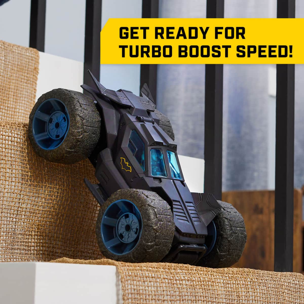 DC Comics Stunt Force Remote Control Batmobile Toy Race Car Unisex, 5-7 Years